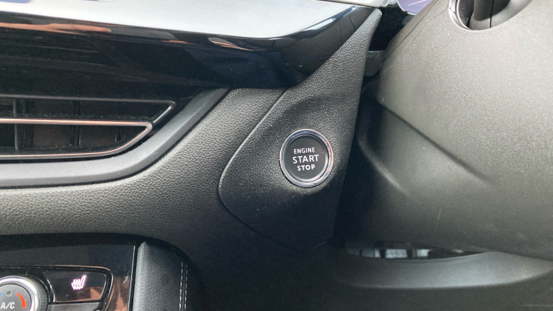 Vauxhall Grandland 1.5 Turbo D Ultimate 5dr Auto Diesel Hatchback